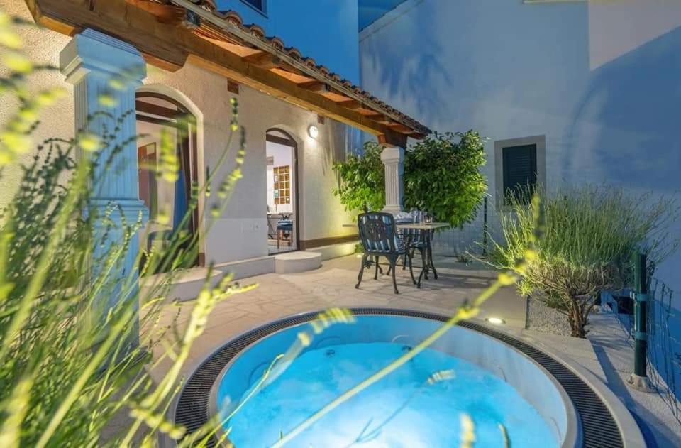 33 Ulica Nikole Jurisica Apartamento Senj  Quarto foto